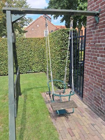 Schommelschuitje beschikbaar voor biedingen