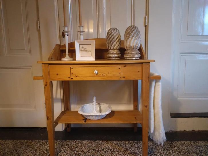 Geloogd Grenen brocante sidetable tafel bureau met Lade, Huis en Inrichting, Tafels | Sidetables, Gebruikt, 50 tot 75 cm, 50 tot 100 cm