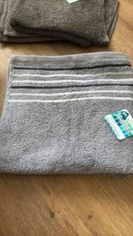 Badhanddoek grijs, Huis en Inrichting, Badkamer | Badtextiel en Accessoires, Ophalen, Nieuw, Grijs, Overige typen