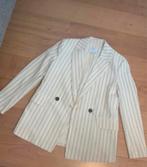 Bershka Blazer Jasje XS, Kleding | Dames, Beige, Ophalen of Verzenden, Zo goed als nieuw, Jasje
