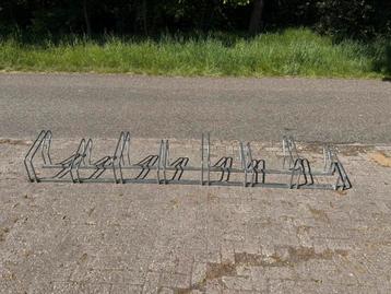 Fietsenrek 8 plekken, 3 segmenten, koppelbaar, 3,5m breed beschikbaar voor biedingen