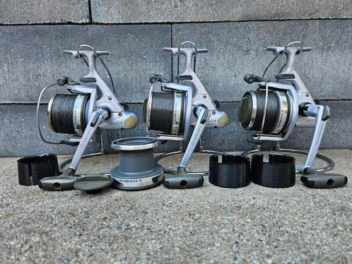 3 Daiwa Emblem-X 5000T Met Dozen, Watersport en Boten, Hengelsport | Karpervissen, Zo goed als nieuw, Complete set, Ophalen of Verzenden
