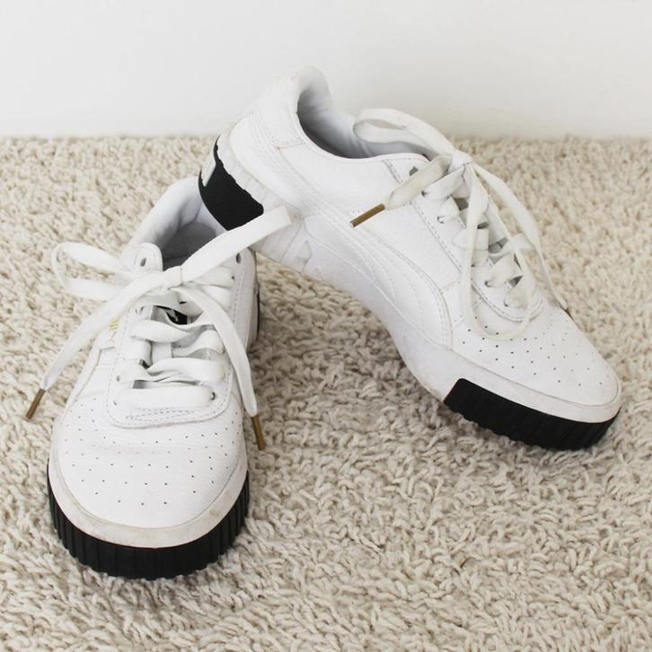 Mooie Leren Puma Sneakers s25 (Maat 37) € 55,-, Kleding | Dames, Schoenen, Zo goed als nieuw, Sneakers of Gympen, Wit, Ophalen of Verzenden
