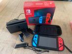 Nintendo Switch 32GB, Spelcomputers en Games, Spelcomputers | Nintendo Switch, Ophalen, Zo goed als nieuw, Met 2 controllers, Switch Original