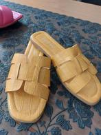 Verschillende  dames slippers, Ophalen, Zo goed als nieuw, Zwart