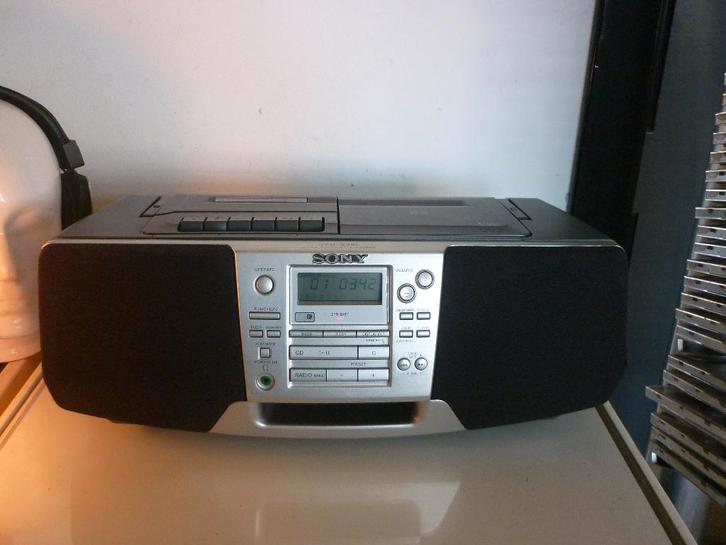 Sony CFD-S38L portable radio CD cassette HQ Japan 1999, Audio, Tv en Foto, Radio's, Zo goed als nieuw, Radio, Met cd-speler, Ophalen of Verzenden