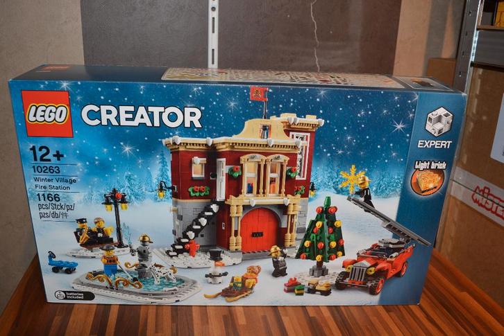 LEGO 10263 Brandweerkazerne in Winterdorp Gloednieuw in doos, Kinderen en Baby's, Speelgoed | Duplo en Lego, Nieuw, Lego, Complete set