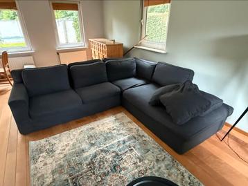 Mooie grote hoekbank 280 x 260 cm. beschikbaar voor biedingen