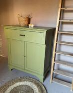 Prachtige olijfkleurige kast, Ophalen, Zo goed als nieuw