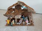 Kerststal met figuren, Antiek en Kunst, Antiek | Religie, Ophalen of Verzenden