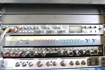ESI MU-8, 8-kanaals MIDI-interface; werkt nog absoluut goed! beschikbaar voor biedingen