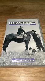 Dorp aan de Rivier van Fons Rademakers met Max Croiset., Ophalen of Verzenden, 1980 tot heden, Zo goed als nieuw, Actie en Avontuur