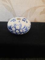 Antieke blauw gebloemde keramische bedstee deur kast knop, Antiek en Kunst, Ophalen of Verzenden