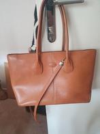 Tods D Bag, Sieraden, Tassen en Uiterlijk, Tassen | Damestassen, Verzenden, Zo goed als nieuw, Schoudertasje