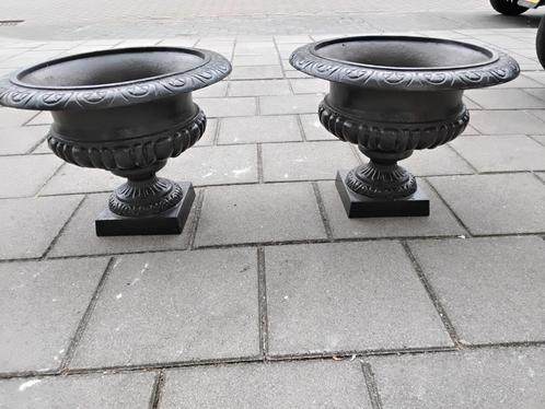 2 Gietijzeren tuin vazen planten schalen potten bakken, Tuin en Terras, Tuinvazen, Ophalen
