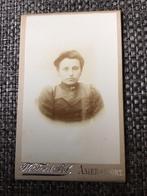 CDV, Vrouw, Th.F. van der Pol, Amersfoort, Carte de Visite, Ophalen of Verzenden, Voor 1940, Gebruikt, Foto