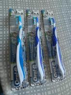 Oral B tandenborstel + tandpasta, Ophalen of Verzenden, Nieuw, Tandenborstel