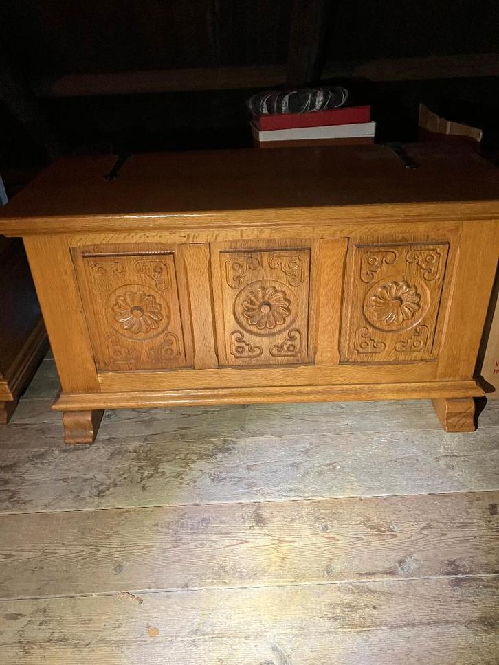 Twee dekenkisten Oisterwijk, Huis en Inrichting, Woonaccessoires | Kisten, Gebruikt, 50 tot 75 cm, Minder dan 50 cm, 50 tot 100 cm