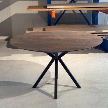 Ronde tafel Hpl sumisura oud roest kleur 130x130cm  beschikbaar voor biedingen