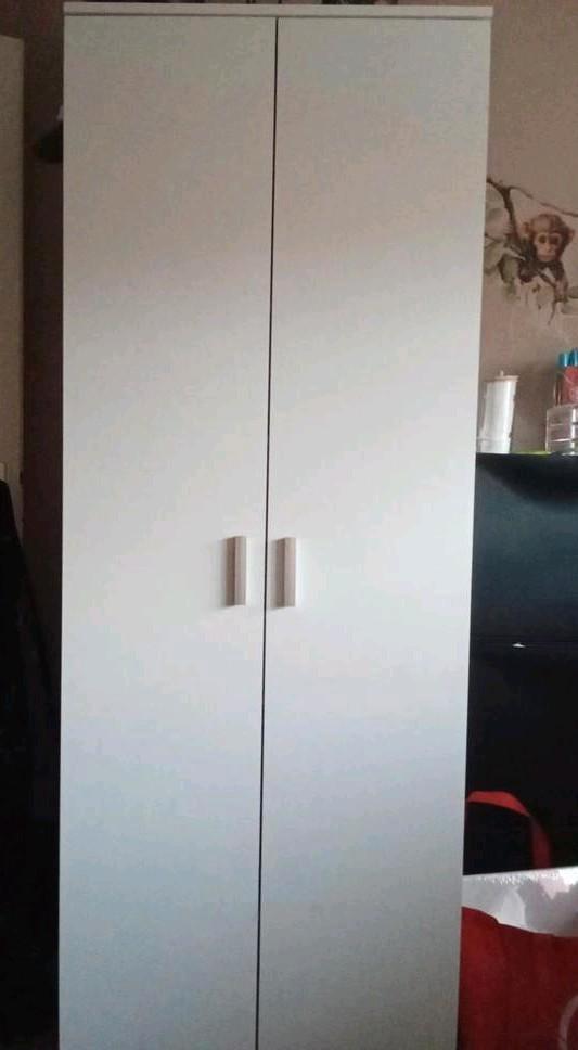 Inca kledingkast - 2 deurs, legplanken - nette staat, Huis en Inrichting, Kasten | Kledingkasten, Gebruikt, 150 tot 200 cm, 50 tot 100 cm