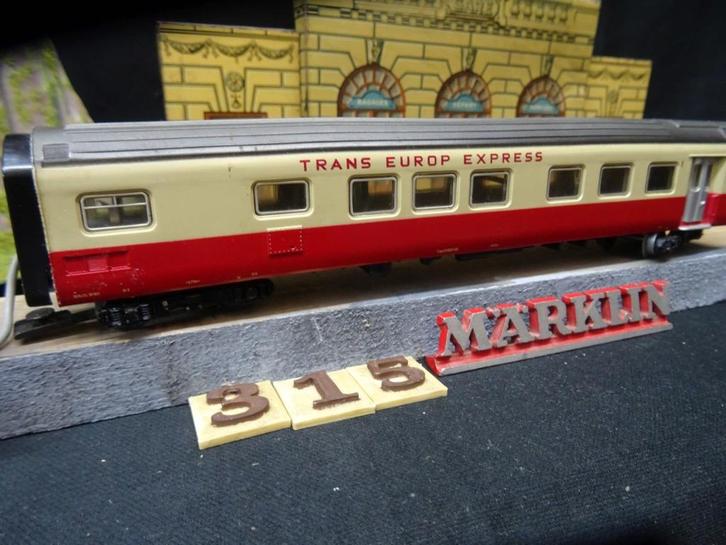 315=Marklin midden rijtuig voor de 3070 TRANS EUROP EXPRESS., Hobby en Vrije tijd, Modeltreinen | H0, Gebruikt, Wagon, Wisselstroom