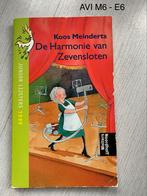 De Harmonie van Zevensloten - Koos Meinderts AVI M6 E6, Ophalen of Verzenden, Gelezen, Fictie algemeen