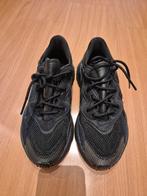 Zwarte Adidas Ozweego Sneakers - Maat 38 half, Adidas, Nieuw, Ophalen of Verzenden, Jongen of Meisje