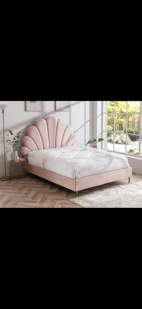 Prachtig mooi bed 140x200cm, Huis en Inrichting, Slaapkamer | Bedden, Zo goed als nieuw, Tweepersoons, 140 cm, 200 cm, Hout, Overige kleuren
