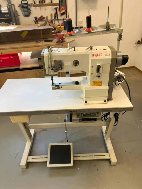 Pfaff 335 industriële naaimachine, Hobby en Vrije tijd, Naaimachines en Toebehoren, Gebruikt, Pfaff, Ophalen
