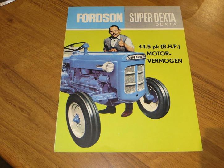 Zeldzame NL folder Fordson Super Dexta 1964, zeer mooi!, Boeken, Catalogussen en Folders, Zo goed als nieuw, Folder, Ophalen of Verzenden