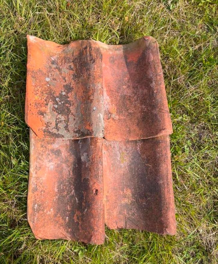 GEZOCHT; lichte oude dakpannen 40m2+ 80m2+ 200m2+, Doe-het-zelf en Verbouw, Dakpannen en Dakbedekking, Gebruikt, Dakpannen, Steen of Klei