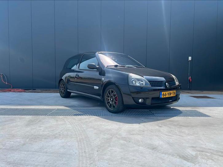 Renault Clio 2.0 16V R.S. 172PK Tracktool, Auto's, Renault, Particulier, Clio, ABS, Airconditioning, Bluetooth, Centrale vergrendeling