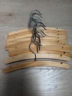 10 houten kledinghangers babykleding hema, Kinderen en Baby's, Babymode-accessoires, Ophalen of Verzenden, Zo goed als nieuw, Hema