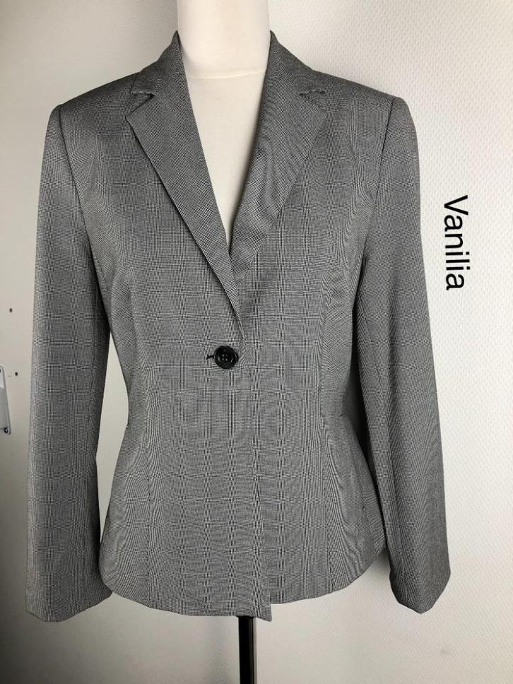 Vanilia Blazer  (mt: 38) 16,4/8797, Kleding | Dames, Jasjes, Kostuums en Pakken, Zo goed als nieuw, Maat 38/40 (M), Zwart, Ophalen of Verzenden
