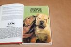 Chinese Shar-Pei — Rijk Geïllustreerd Handboek, Ophalen of Verzenden, Gelezen, Honden