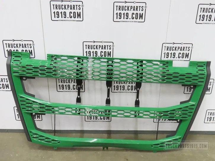 Volvo 84235714 Ondergrille FH5, Auto-onderdelen, Vrachtwagen-onderdelen, Volvo, Carrosserie en Plaatwerk, Gebruikt, Ophalen