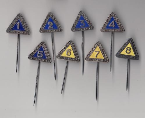 VVN Veilig Verkeer Nederland verkeersbord speldjes, Verzamelen, Speldjes, Pins en Buttons, Gebruikt, Speldje of Pin, Overige onderwerpen