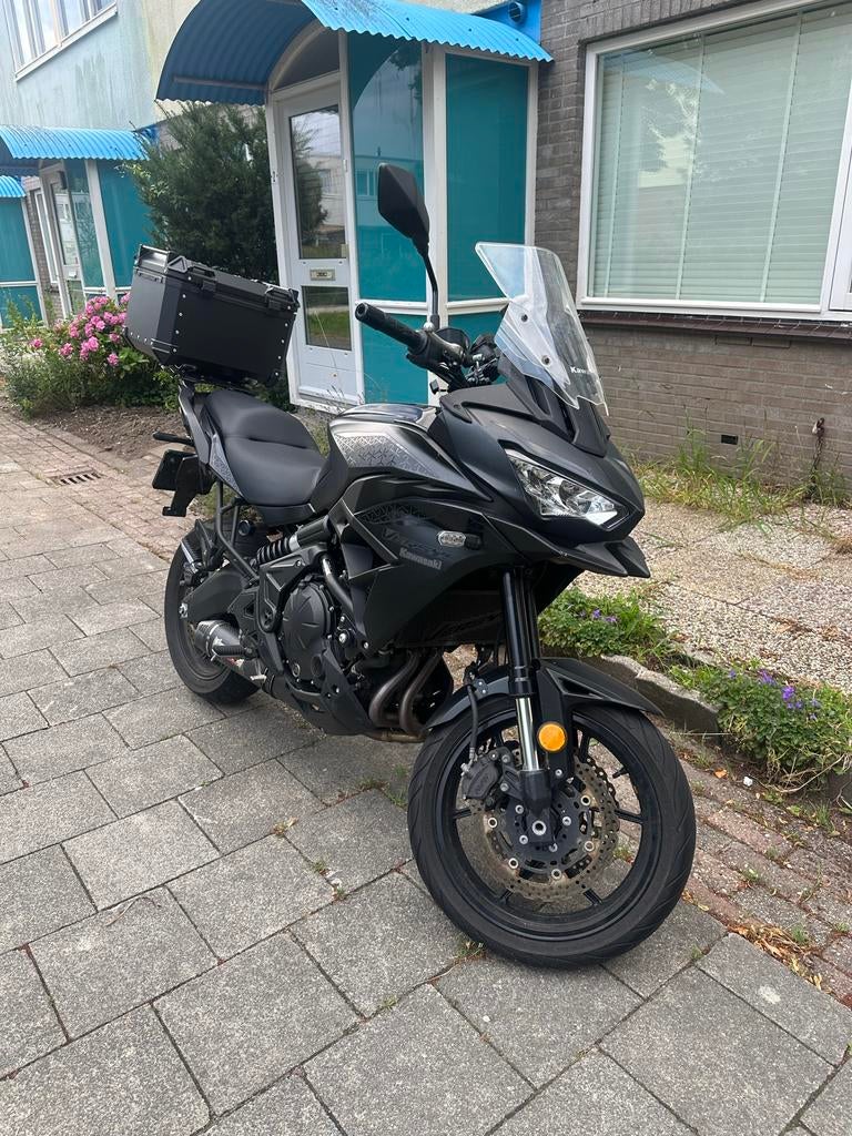 Kawasaki Versys 650 abs toermotor weinig km