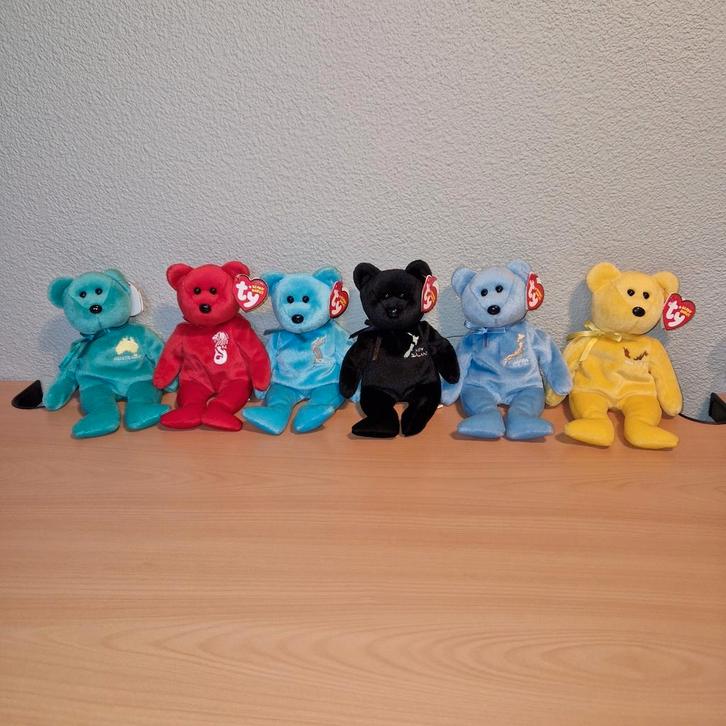 Ty beanie baby beertjes Asian Pacific serie 2006, zeldzaam, Verzamelen, Beren en Cherished Teddies, Zo goed als nieuw, Stoffen beer
