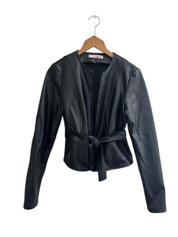 Studio Anneloes vest S beschikbaar voor biedingen