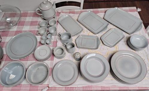 Villeroy & Boch Wasa Servies grijs porselein (51 delen), Huis en Inrichting, Keuken | Servies, Gebruikt, Compleet servies, Overige stijlen