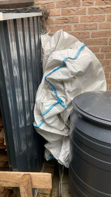 Big bag tuinafval snoeiafval opslaan haardhout bigbag beschikbaar voor biedingen
