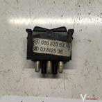 Mercedes W126  Schuifdakschakelaar  000 820 6310, Gebruikt, -, -, Ophalen of Verzenden