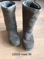 Uggs mast 39 grijs, Hoge laarzen, Ophalen of Verzenden, Grijs, Gedragen