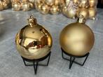 Veel kerstballen goud 6cm kunststof, Diversen, Kerst, Ophalen of Verzenden, Zo goed als nieuw