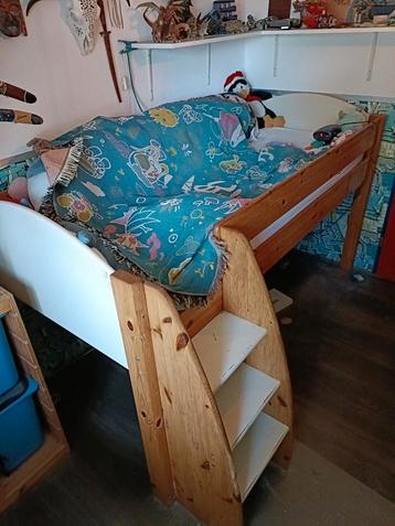Gebruikte Hoogslaper met Trap beschikbaar voor biedingen