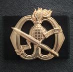 Korps Commando troepen baretembleem, Verzamelen, Militaria | Algemeen, Verzenden, Landmacht, Nederland, Embleem of Badge