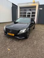 Mercedes-Benz C-Klasse  C200 Sedan AUT 2016 Zwart, Auto's, Mercedes-Benz, 1800 kg, 4 cilinders, Zwart, 1365 kg