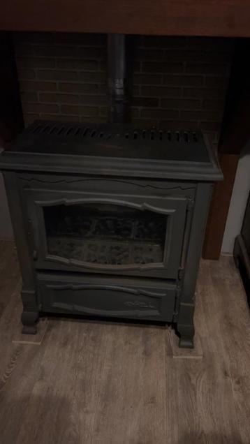 Efel Gaskachel - Klassiek Model beschikbaar voor biedingen