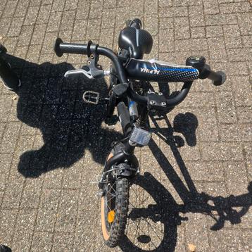 16 inch fiets beschikbaar voor biedingen